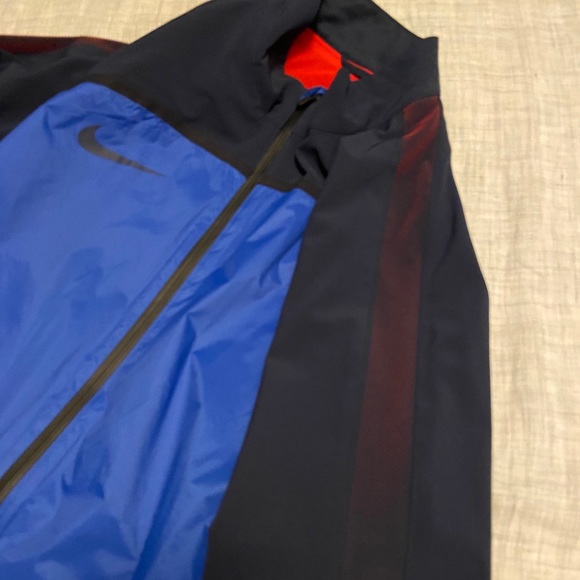 Men’s Nike windbreaker - Picture 2 of 5